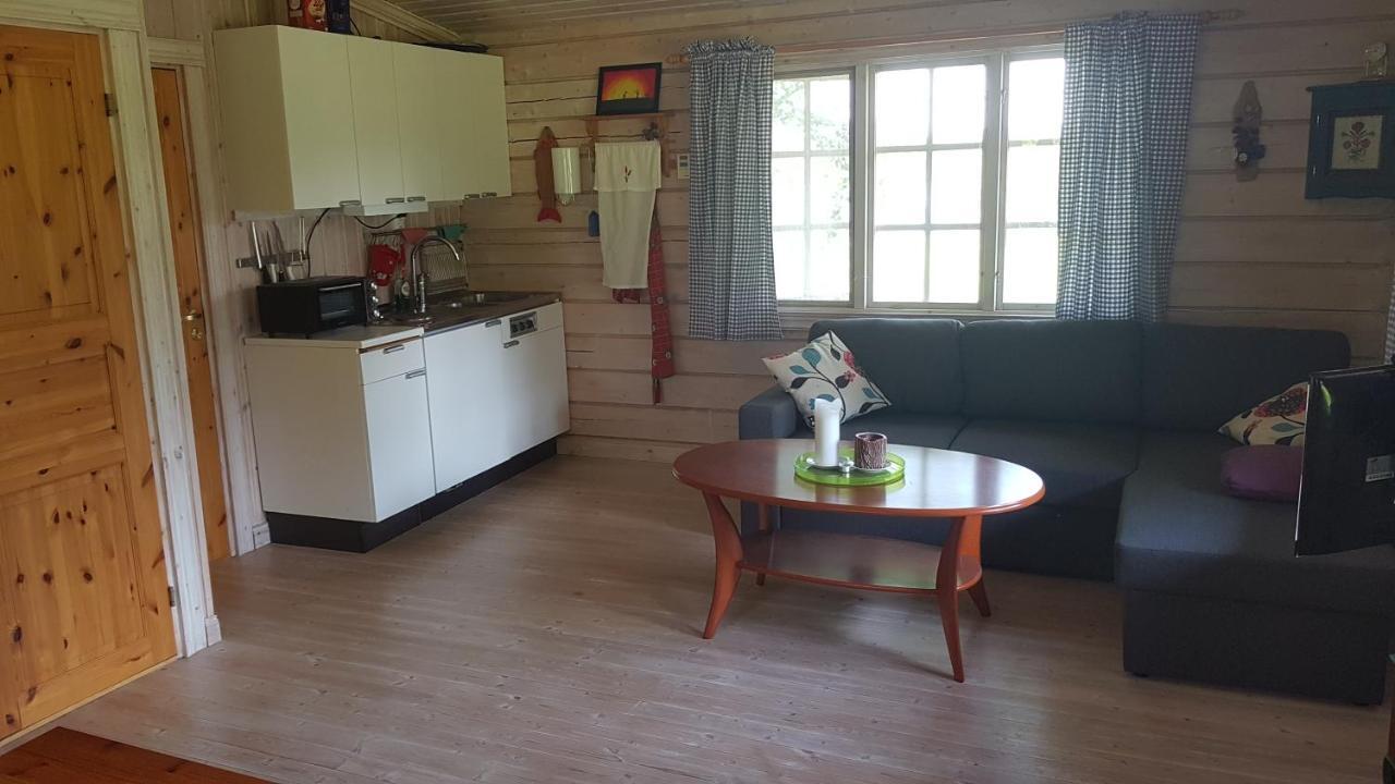 קאליקס Countryside Cottage By The River מראה חיצוני תמונה